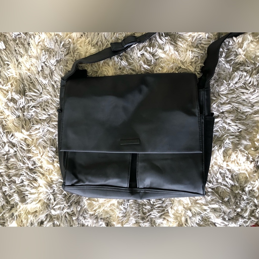Kenneth Cole Reaction Crossbody Computer Bag with Wallets